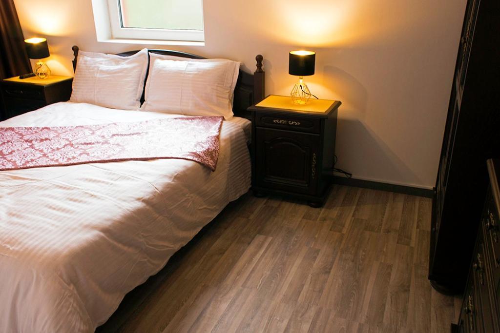 Apartament Mountain Life Buşteni Eksteriør bilde